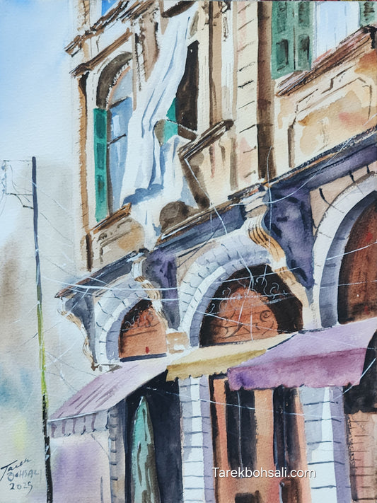 Lost glory.. Old building in Noueiri Beirut